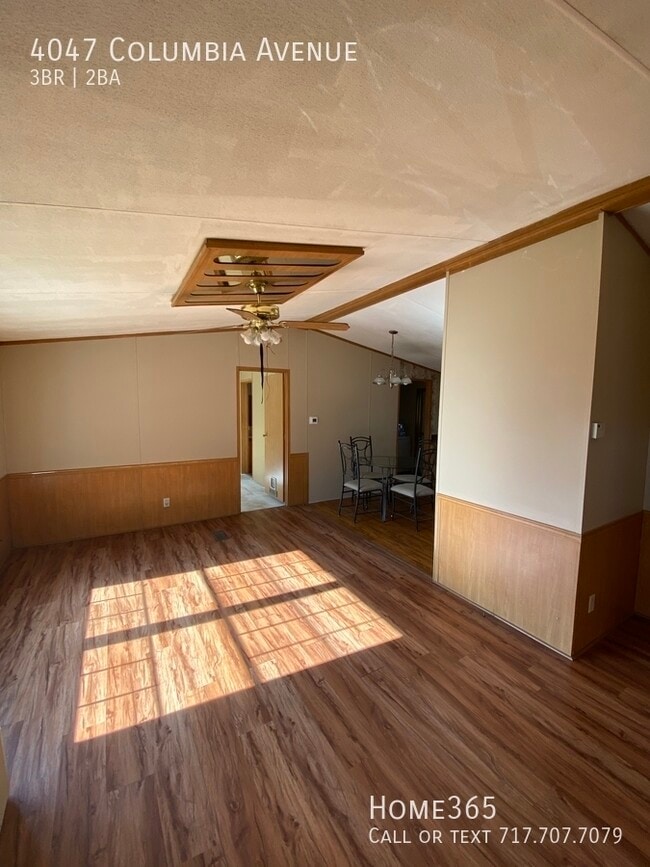 Building Photo - Three Bedroom Mobile Home