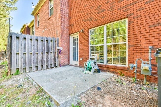 Building Photo - 1526 Viero Dr