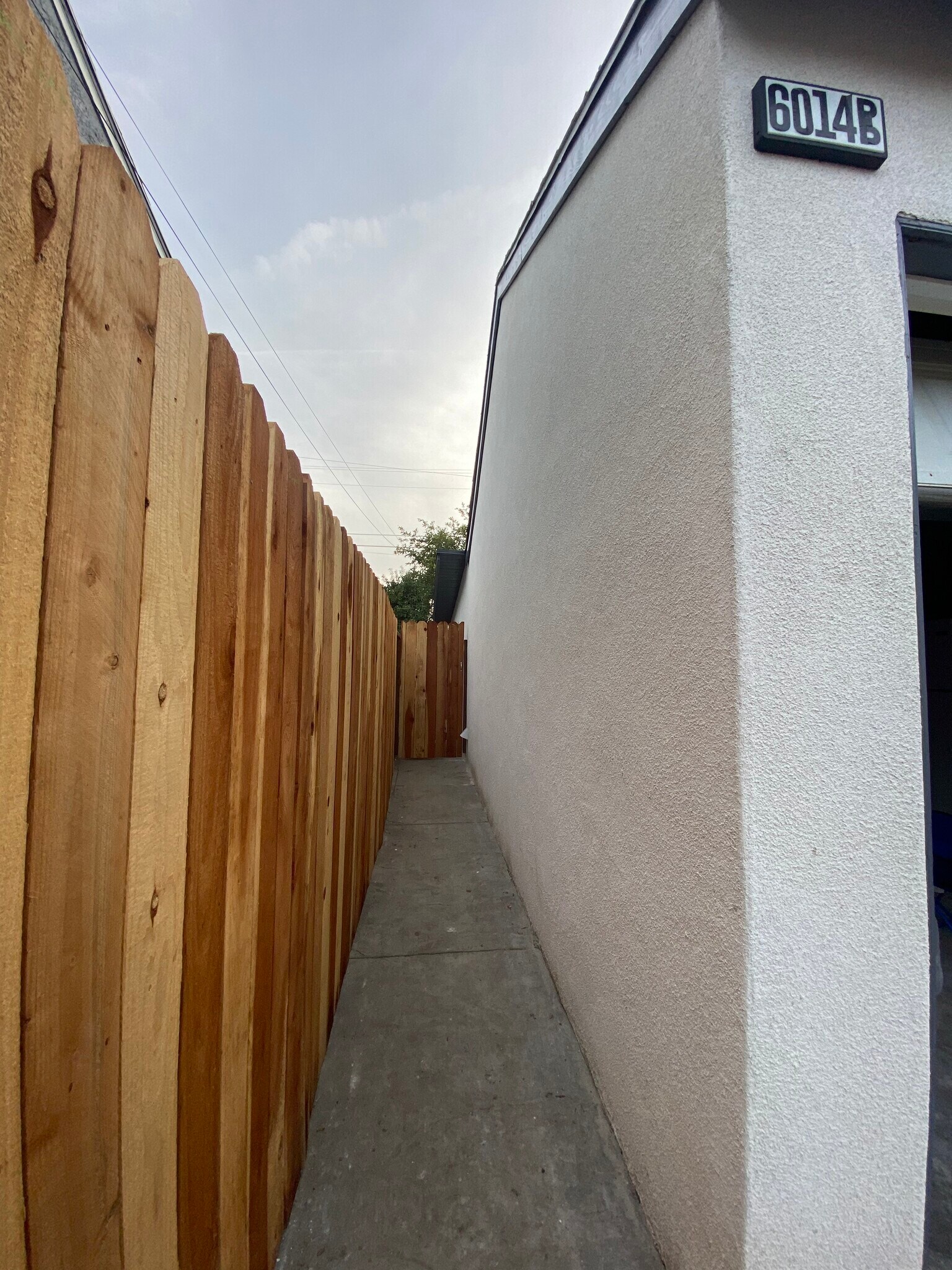 Private entrance. - 6014 Lincoln Ave