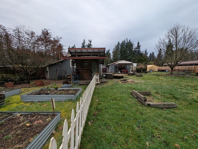 Building Photo - Livestock & Spring Garden Ready! 3 Bedroom Home for Rent in Port Orchard