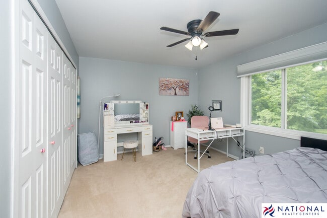 Building Photo - 37709 Glengrove Dr