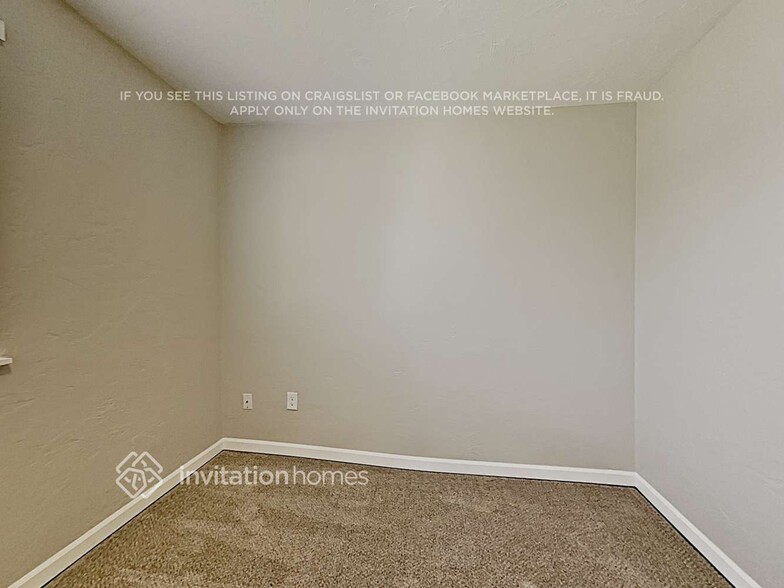 Building Photo - 15875 E Cornell Pl