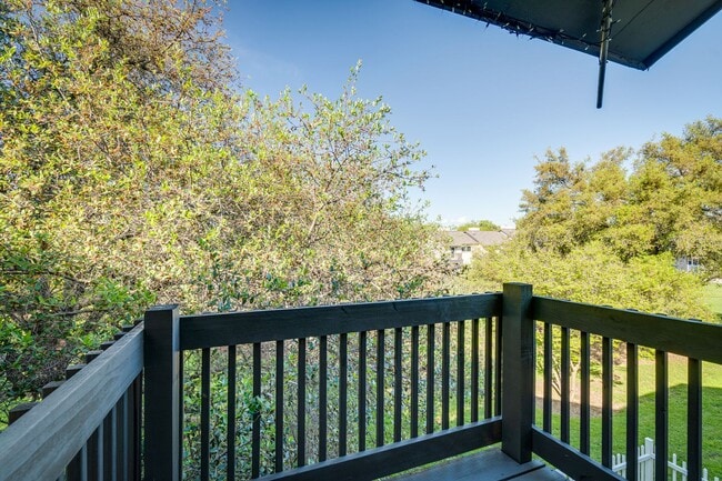 Building Photo - 1830 River Crossing Cir