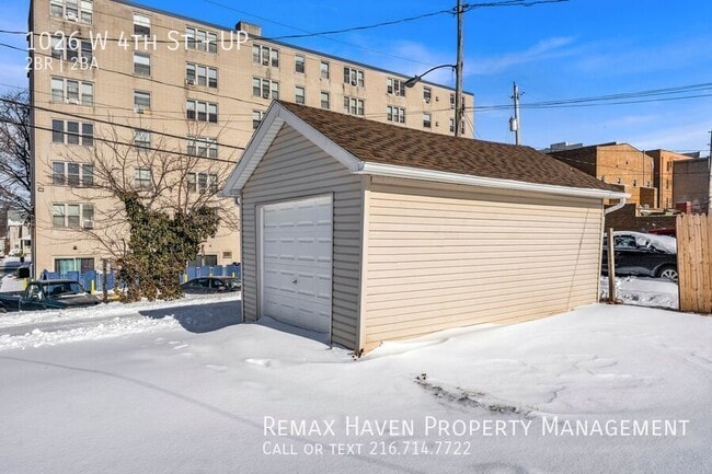 Building Photo - 1026 W Fourth St