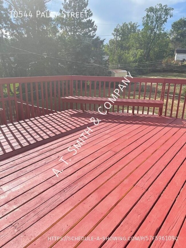 Building Photo - 10544 Paley St