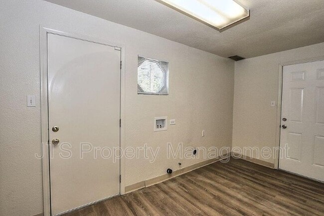 Building Photo - 3331 41st St
