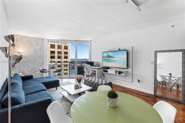 Building Photo - 335 S Biscayne Blvd