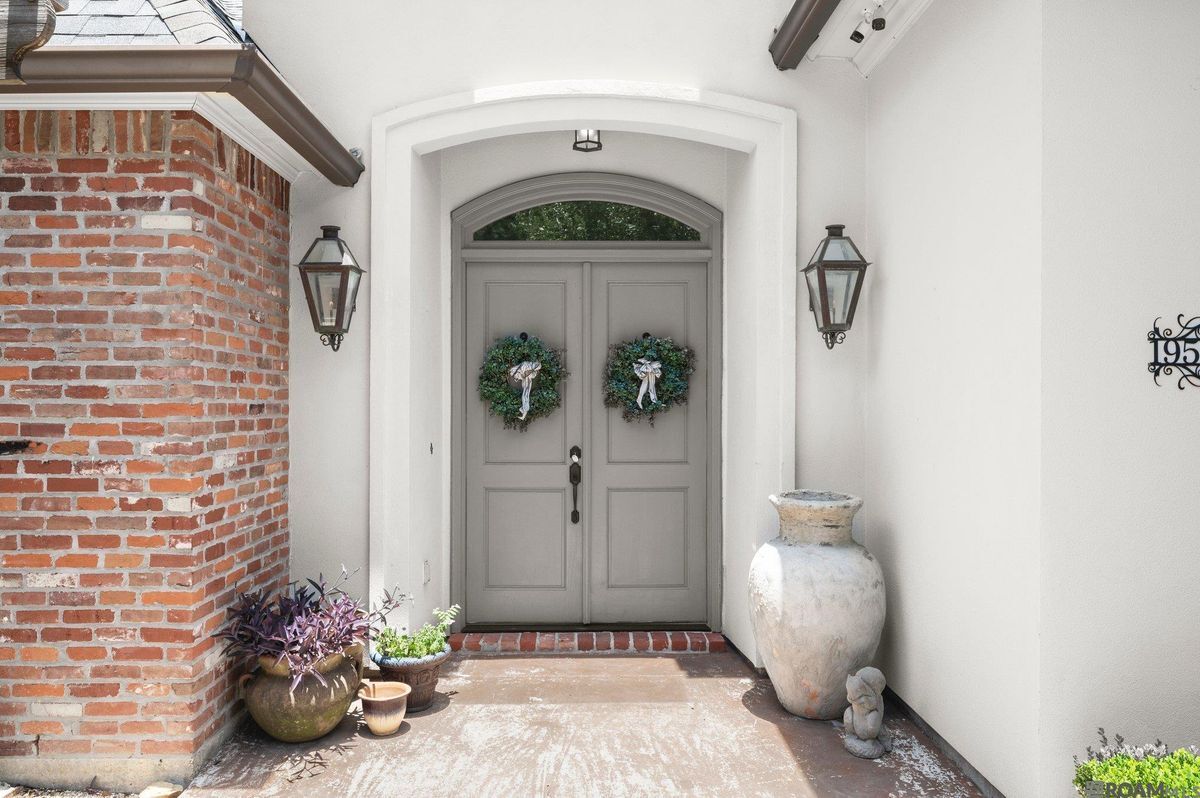 Building Photo - 19537 S Harrells Ferry Rd