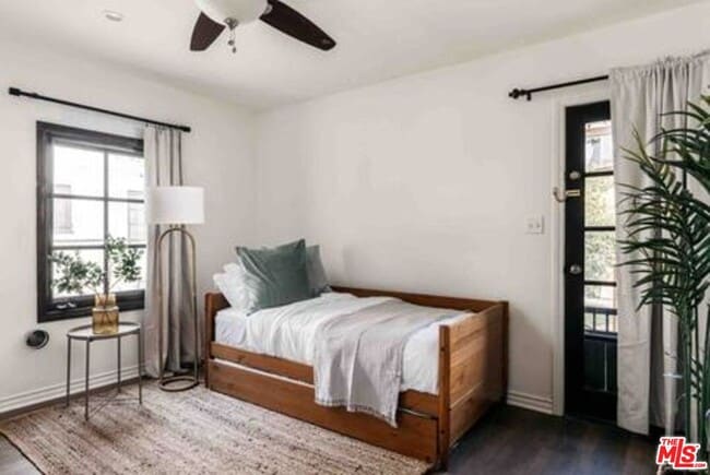 Building Photo - 428 N Alta Vista Blvd