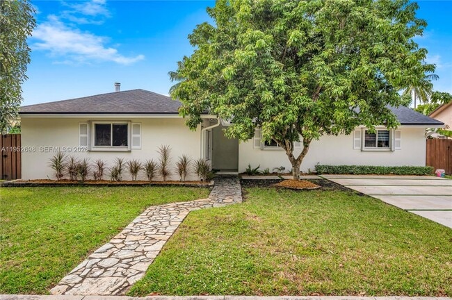 Building Photo - 15930 SW 90th Ave