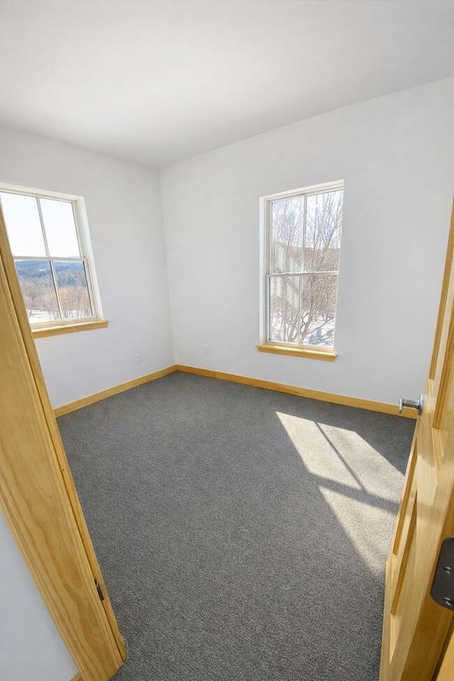Building Photo - 2BD/1BA In Richmond - ?Half Off First Month’s Rent with Lease Starting by July 1?