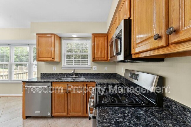 Building Photo - 9140 Worthington Dr