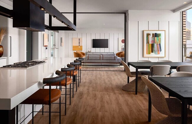 Building Photo - 1049 Seventh Avenue-SI FL7-ID1228264P