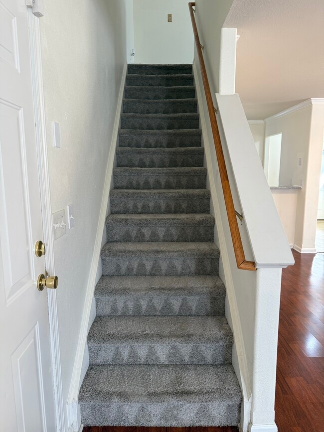 Building Photo - 2809 Fountaingrass Ln