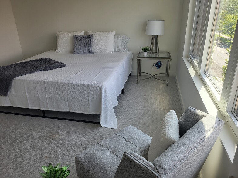 3rd floor master bedroom - 822 7th St