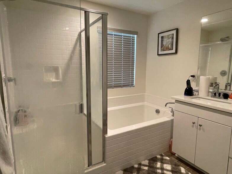 Building Photo - 27474 Basalt Way