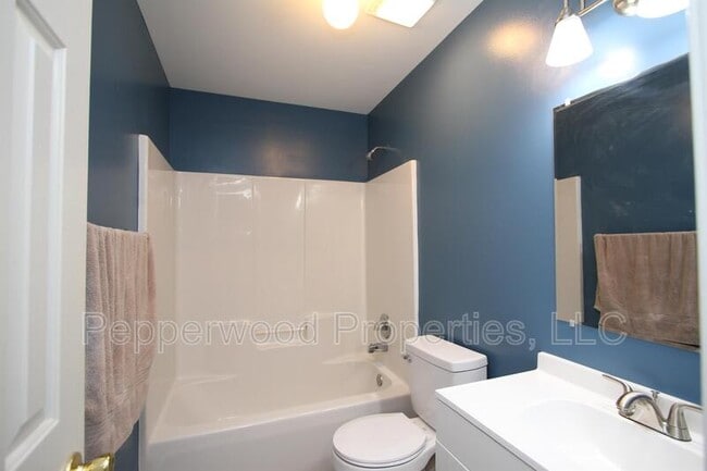 Building Photo - 407 Soft Breezes Ln