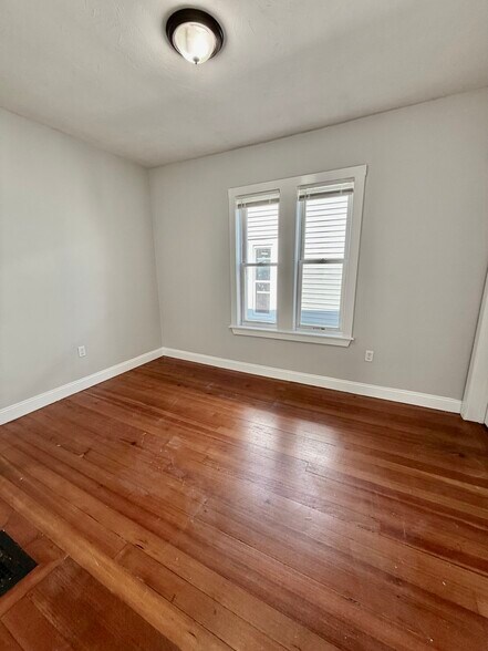 Building Photo - 1085 Dorchester Ave