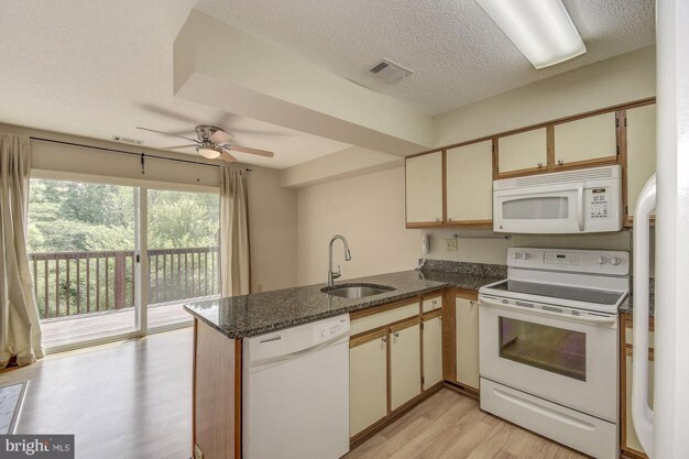 Building Photo - 18239 Leman Lake Dr