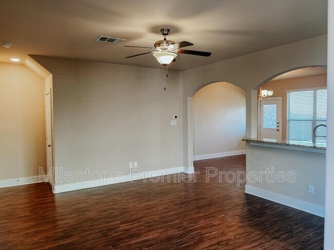 Building Photo - 3906 Ashton Dr
