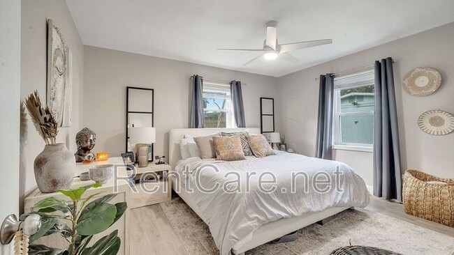 Building Photo - 8008 Lake Eve Dr