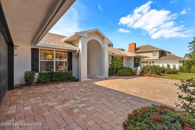 Building Photo - 662 Rossmoor Cir