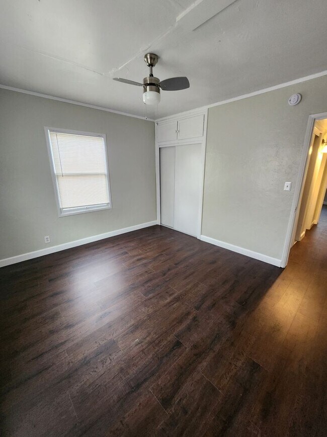 Building Photo - East Bakersfield Home - JUST REDUCED!
