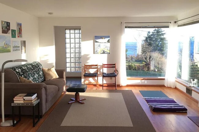 Building Photo - 4115 48th Ave S