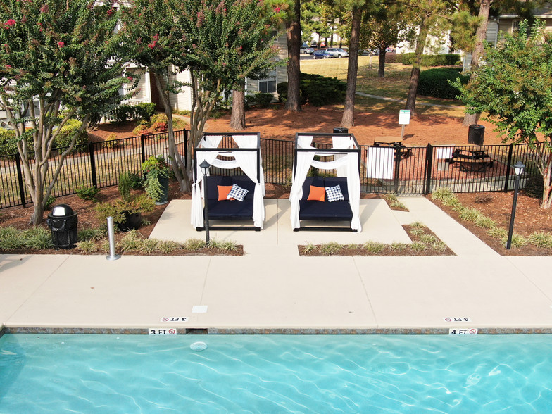 Poolside Cabanas - Avenues at Steele Creek