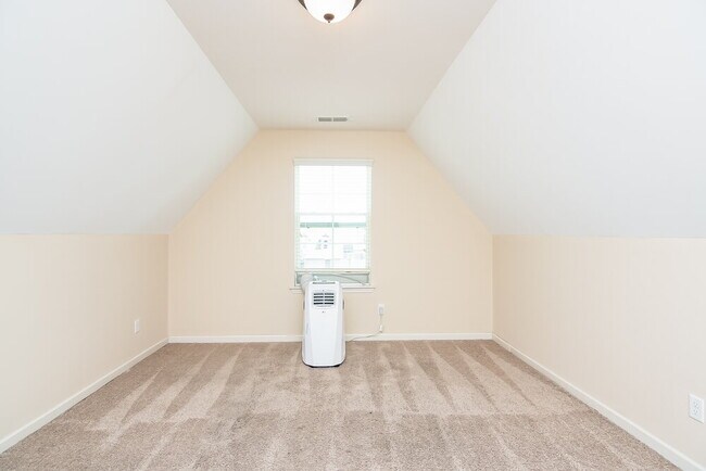 Building Photo - 6135 Trail Creek Ln