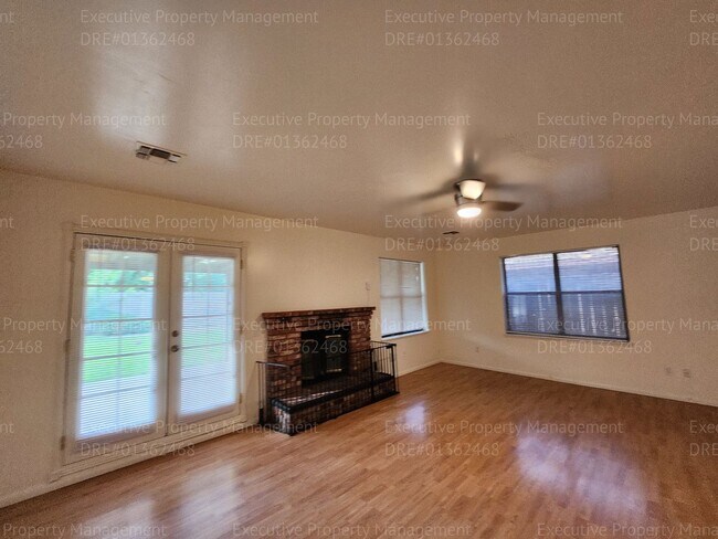Building Photo - 3 bedroom/ 2 bath house near Pacheco Rd/ A...
