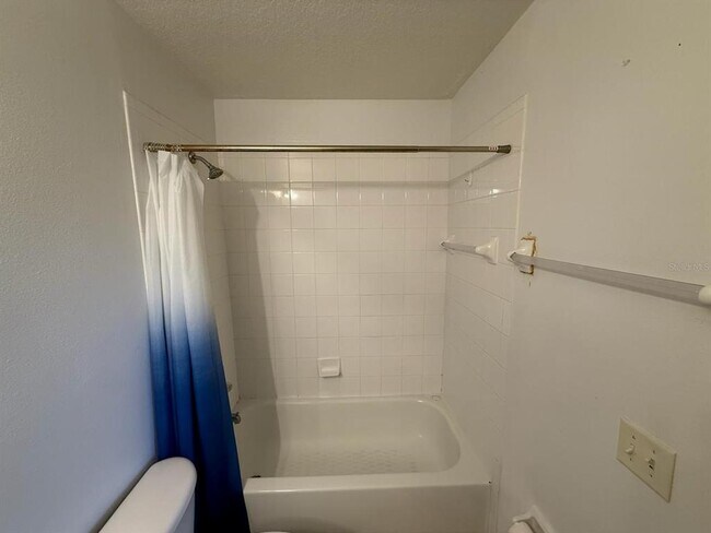 Building Photo - 843 Caribbean Dr