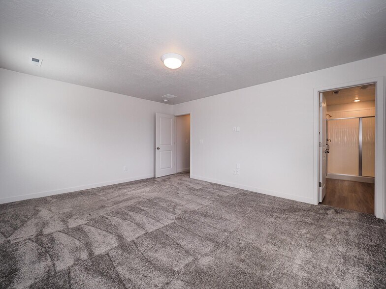 Building Photo - 1578 W Sparta Way