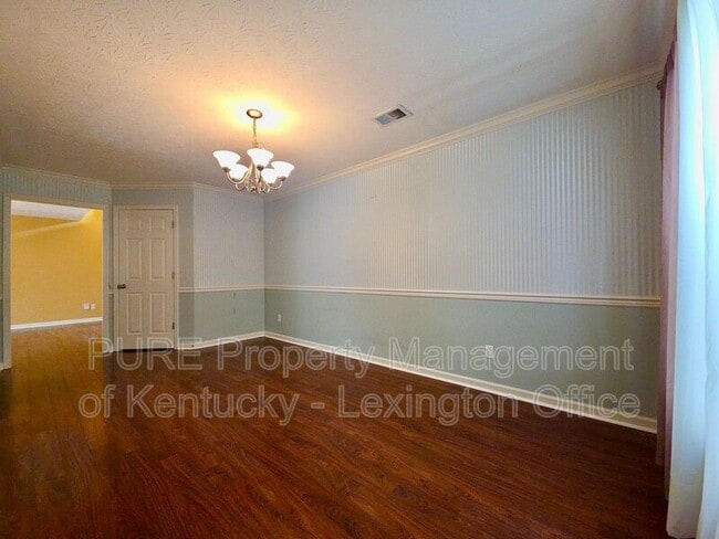 Building Photo - 2909 Mahala Ln