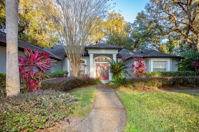 Building Photo - FOR RENT!!! STUNNING AND SPACIOUS 5 BEDROOM SINGLE FAMILY HOME...