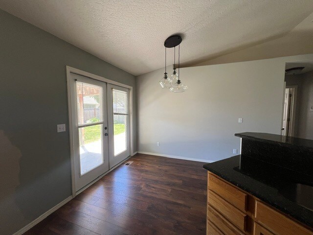 Building Photo - 3 Bed 2 Bath in Caldwell!