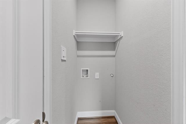 Building Photo - 1412 Waverley Dr