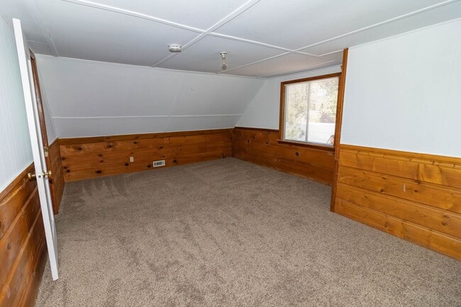 Building Photo - Cozy 3 Bedroom Home in Big Bear Lake
