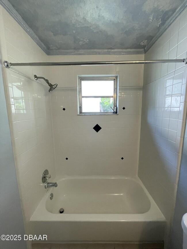 Building Photo - 113 Fox Pl