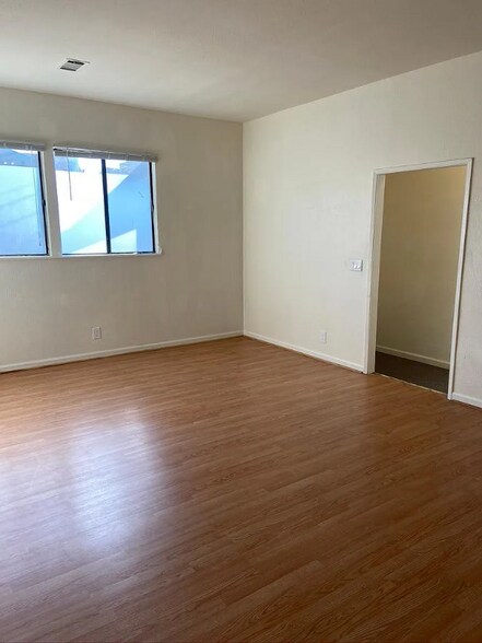 Building Photo - 4179 Shafter Ave