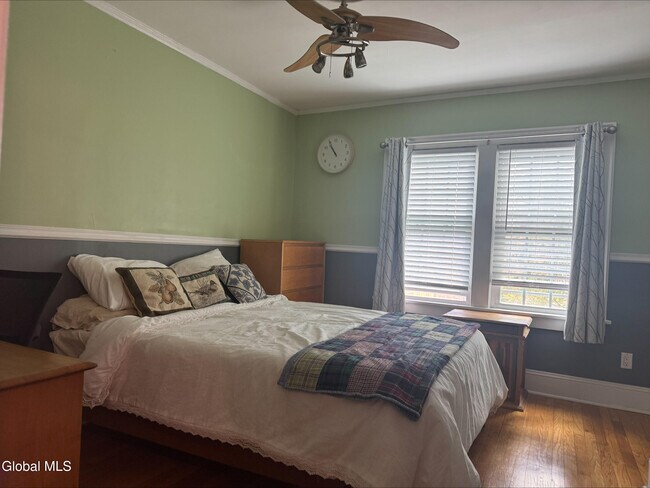 Building Photo - 186 S Allen St