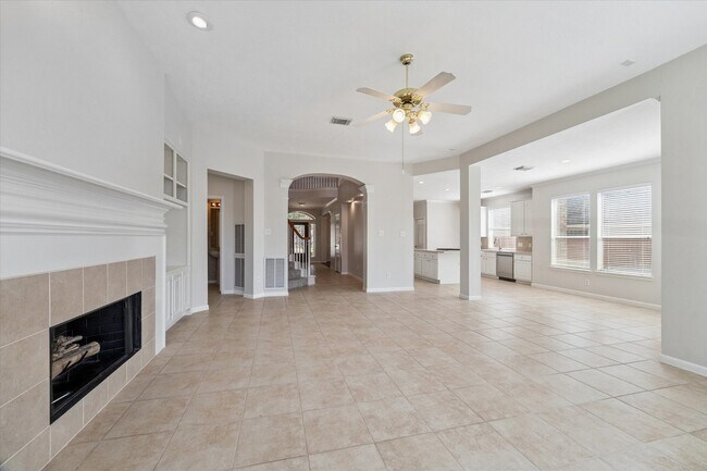 Building Photo - 12019 Costa Del Rey Ct