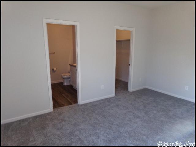 Building Photo - 1155 Bulldog Dr