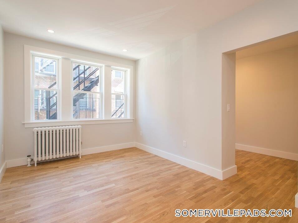 Building Photo - 136 Highland Ave