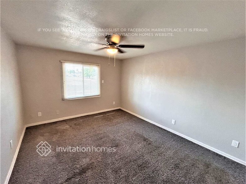 Building Photo - 3452 E Acoma Dr