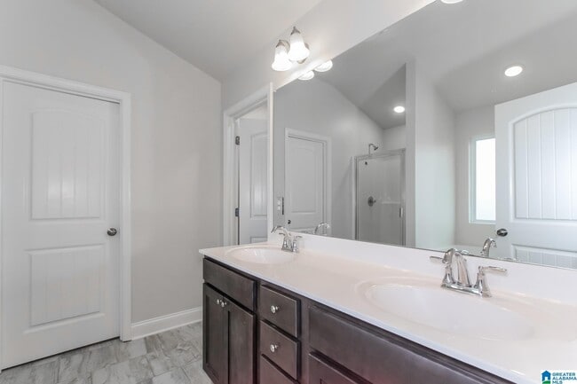 Building Photo - 253 Union Station Dr