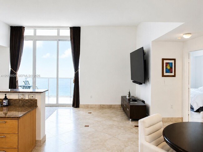Building Photo - 16699 Collins Ave