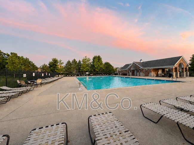 Building Photo - 213 Countryshire Dr