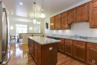 Chef Inspired Kitchen - Princeton West Townhomes