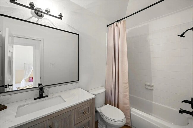 Building Photo - 3427 Shadowchase Dr